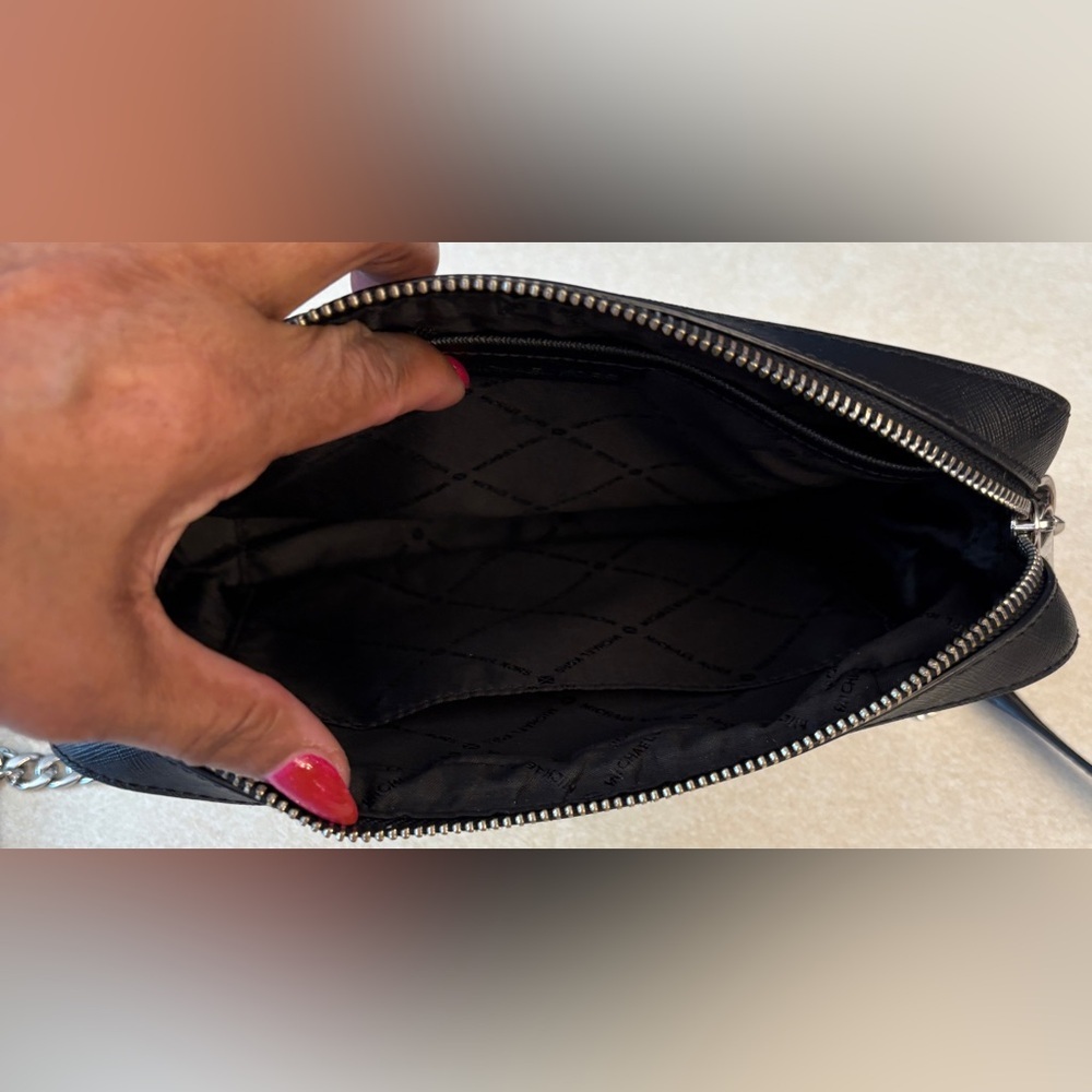 MICHAEL KORS NYC Jet Set Large Crossbody, EUC - Picture 11 of 12